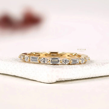 Emerald & Oval Alternative Moissanite Diamond Eternity Wedding Band