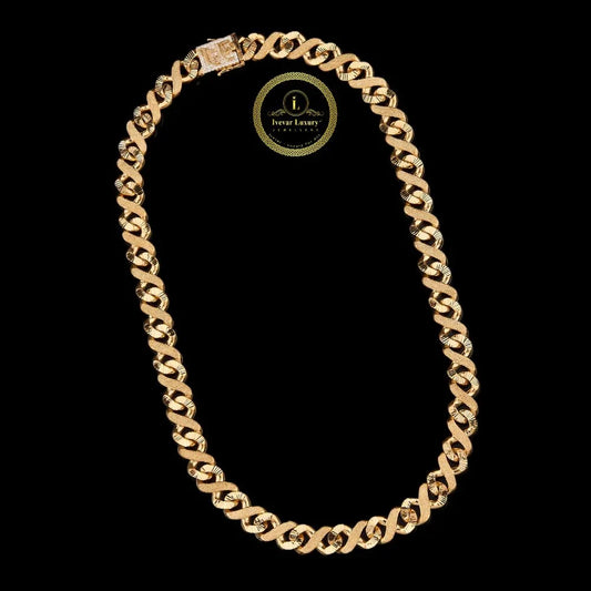 Textured Interlocking Link Chain Necklace with Pave Set Lab Diamonds on Clasp