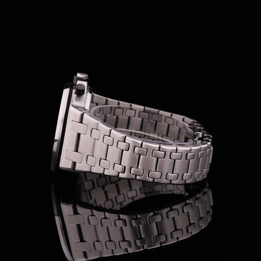 Luxury Silver Classic Date Watch with Elegant Roman Dial, Premium Stainless Steel Bracelet