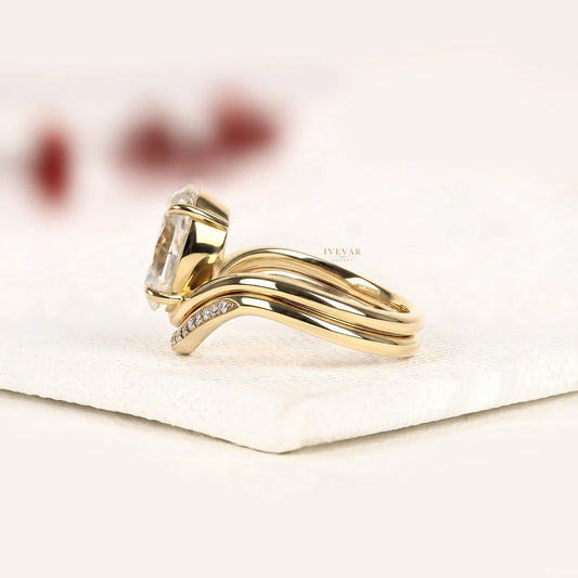 Curved Oval Cut Lab Diamond Bridal Ring Set