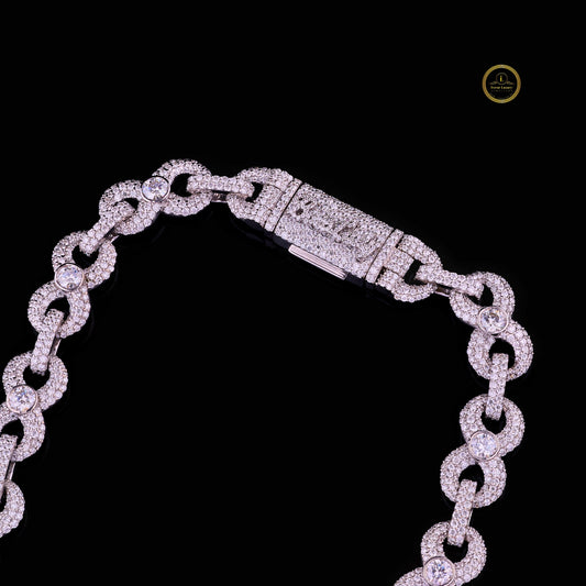 Custom Symmetrical Interlocking Mathematical Motif Chain Featuring Micro Moissanite