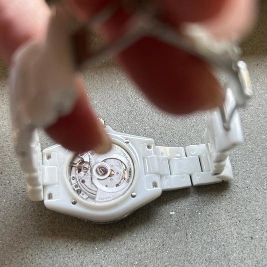 White Ceramic Bracelet Quartz Dress Watch with White Dial