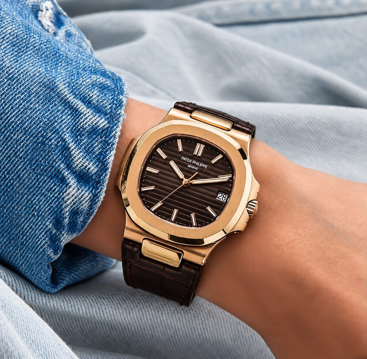 Luxury Rose Gold Watch with Brown Leather Strap Elegant Design
