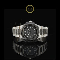 Elegant Black Dial Exquisite Black and White Diamond Iced Out Watch