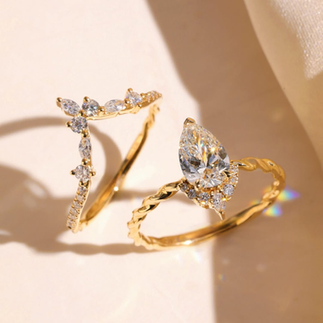 1.00 CT Classic Pear Cut Moissanite Diamond with Curved Enhancer Bridal Ring Set Elegant Engagement Jewelry
