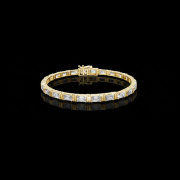 8.96 TCW Dazzling Emerald Moissanite Diamond Tennis Bracelet with Architectural Open Link Detailing