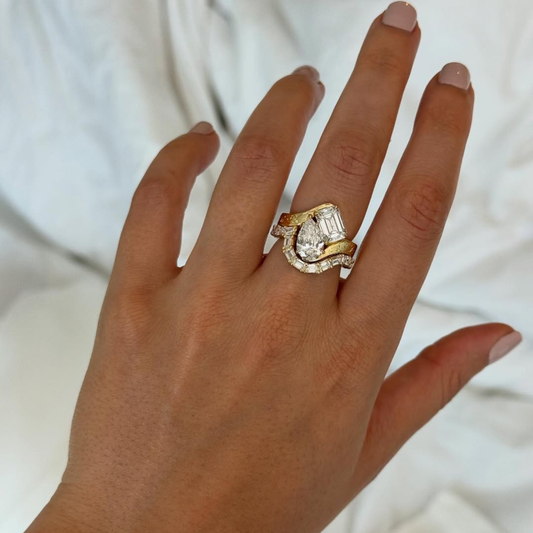 5.62 TCW Luxury Pear & Emerald Cut Toi Et Moi Moissanite Diamond Vintage Engraved Bridal Set Ring Fine Jewelry