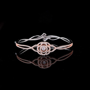 Round Cut Moissanite Diamond Twisted Crossover Bangle