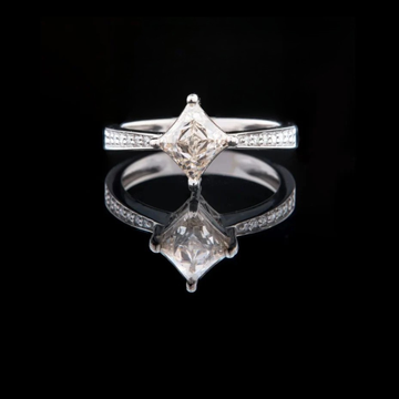 0.90 CT Sparkling Luminous Princess Cut Moissanite Diamond Ring with Sparkling Pave Band