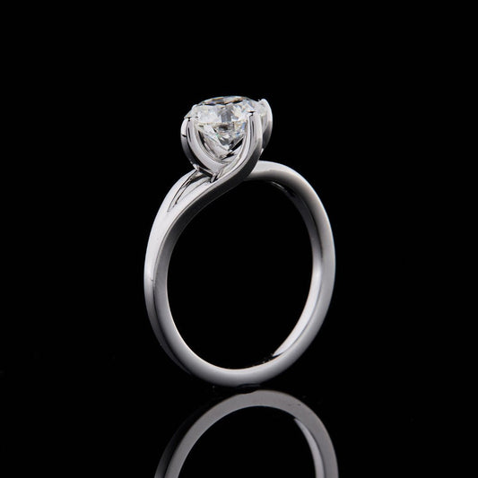 Round Cut Moissanite Diamond Solitaire Twisted Engagement Ring