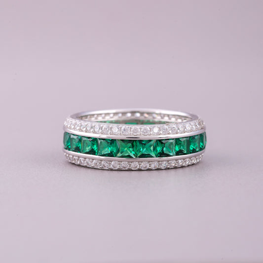 Cushion Cut Natural Sapphire Diamond Ring  Elegant & Timeless