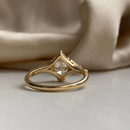 Pear Cut Lab Grown Diamond Vintage Ring For Women