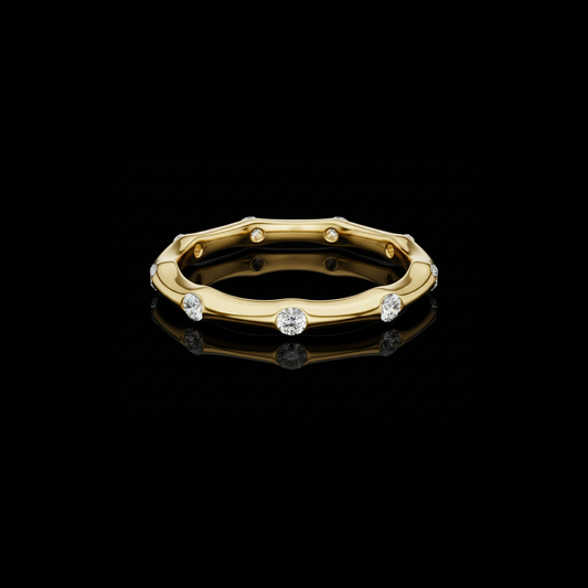 Round Bezel Lab Grown Diamond Wavy Wedding Band