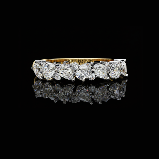 0.72 TCW Luxurious Lab Grown Pear and Round Cut Diamond Cluster Band Design For Wedding