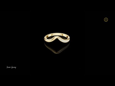 Curved Wave Round Cut Moissanite Diamond Wedding Band