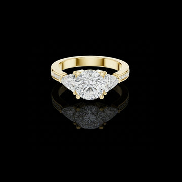 1.5 CT Exquisite Three-Stone Round & Trillion Moissanite Diamond Ring with Elegant Accent Detailing