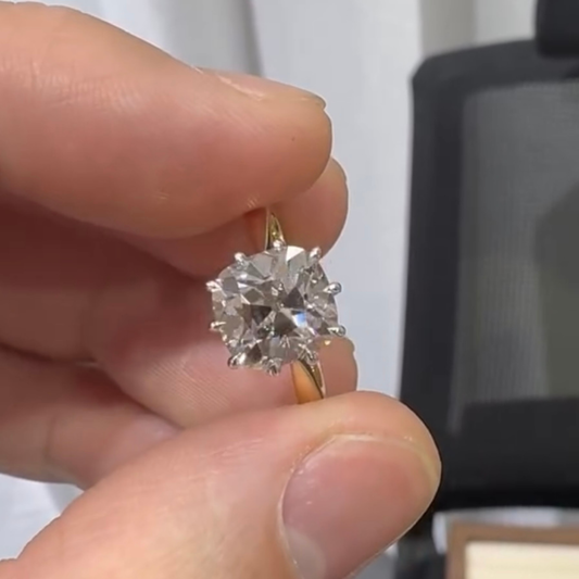 Round Brilliant Lab Grown Diamond Solitaire Ring