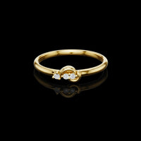 Gleaming Lab Grown Round Cut Diamond Ring For Queenly